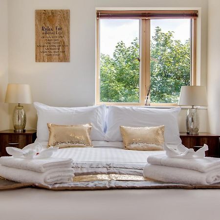 Mica Point City Centre Apartment เบอร์มิงแฮม ภายนอก รูปภาพ