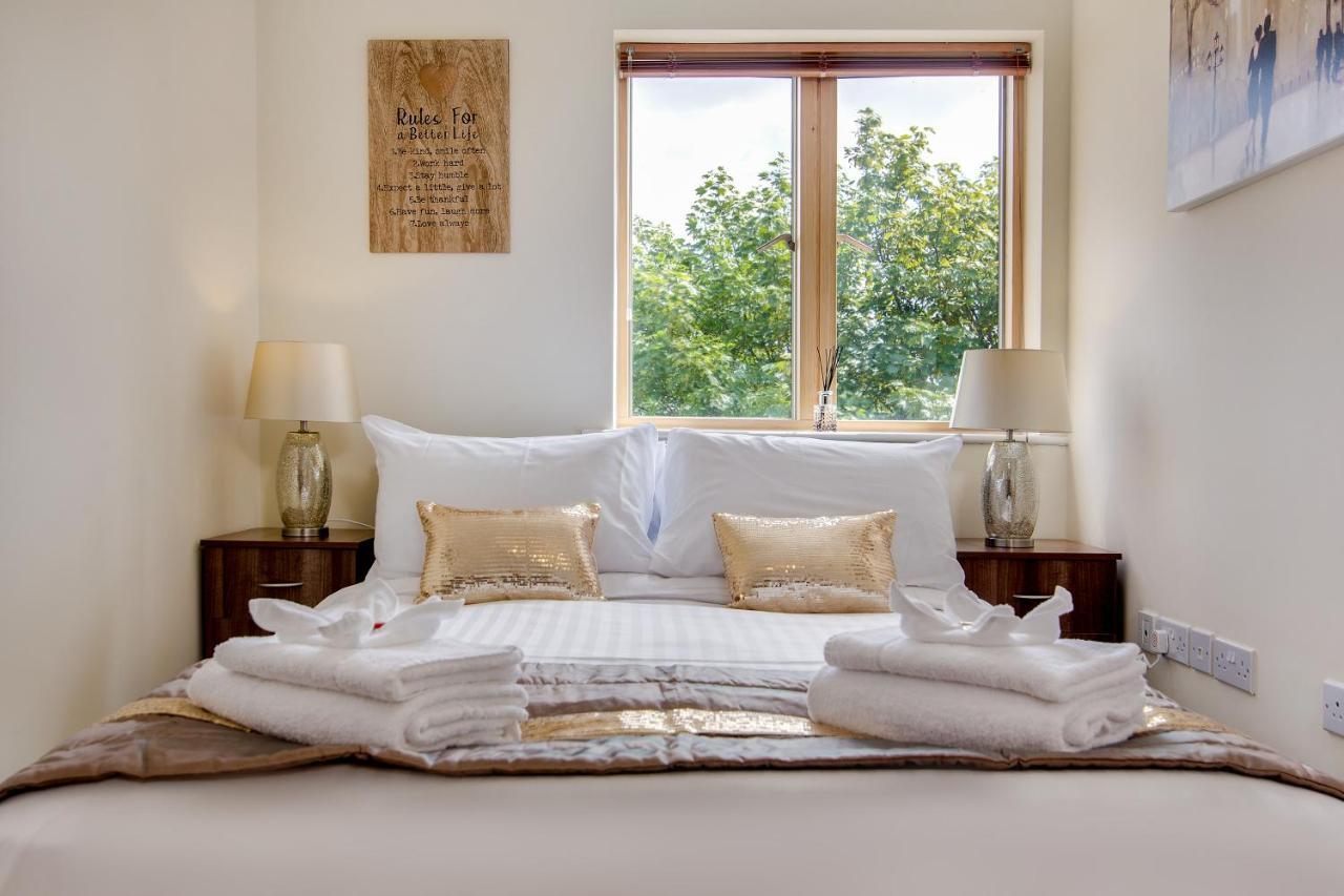 Mica Point City Centre Apartment เบอร์มิงแฮม ภายนอก รูปภาพ