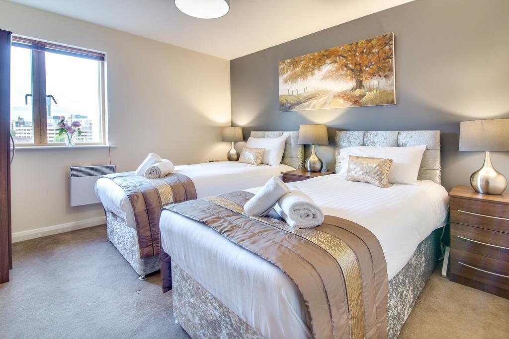 Mica Point City Centre Apartment เบอร์มิงแฮม ภายนอก รูปภาพ