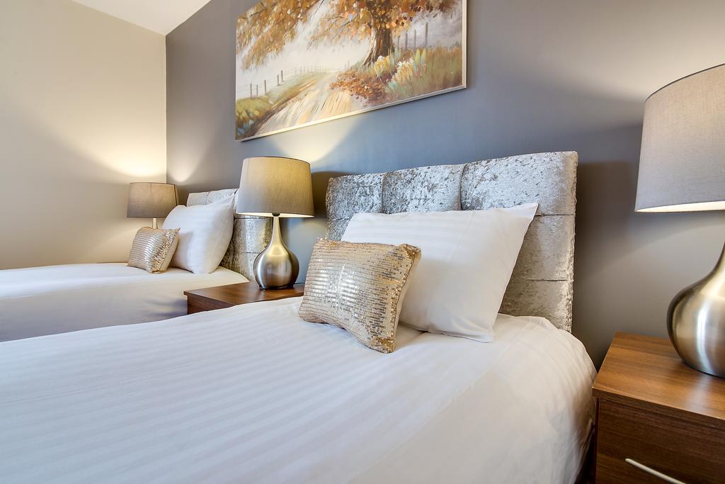 Mica Point City Centre Apartment เบอร์มิงแฮม ภายนอก รูปภาพ